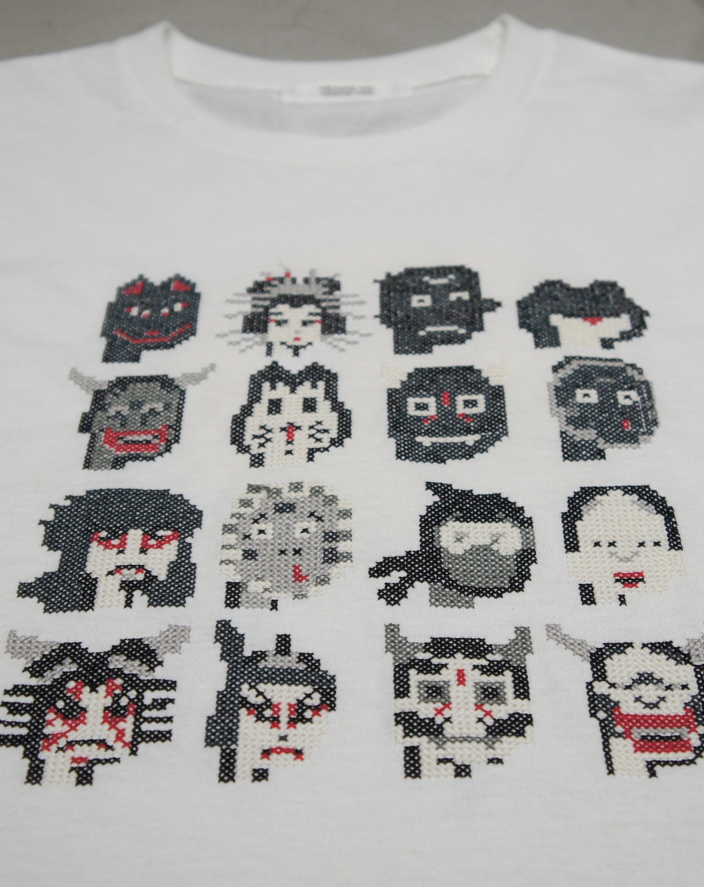 MEZAME NO THE KABUKI 刺繍TｰSHIRT モノクロTYPE